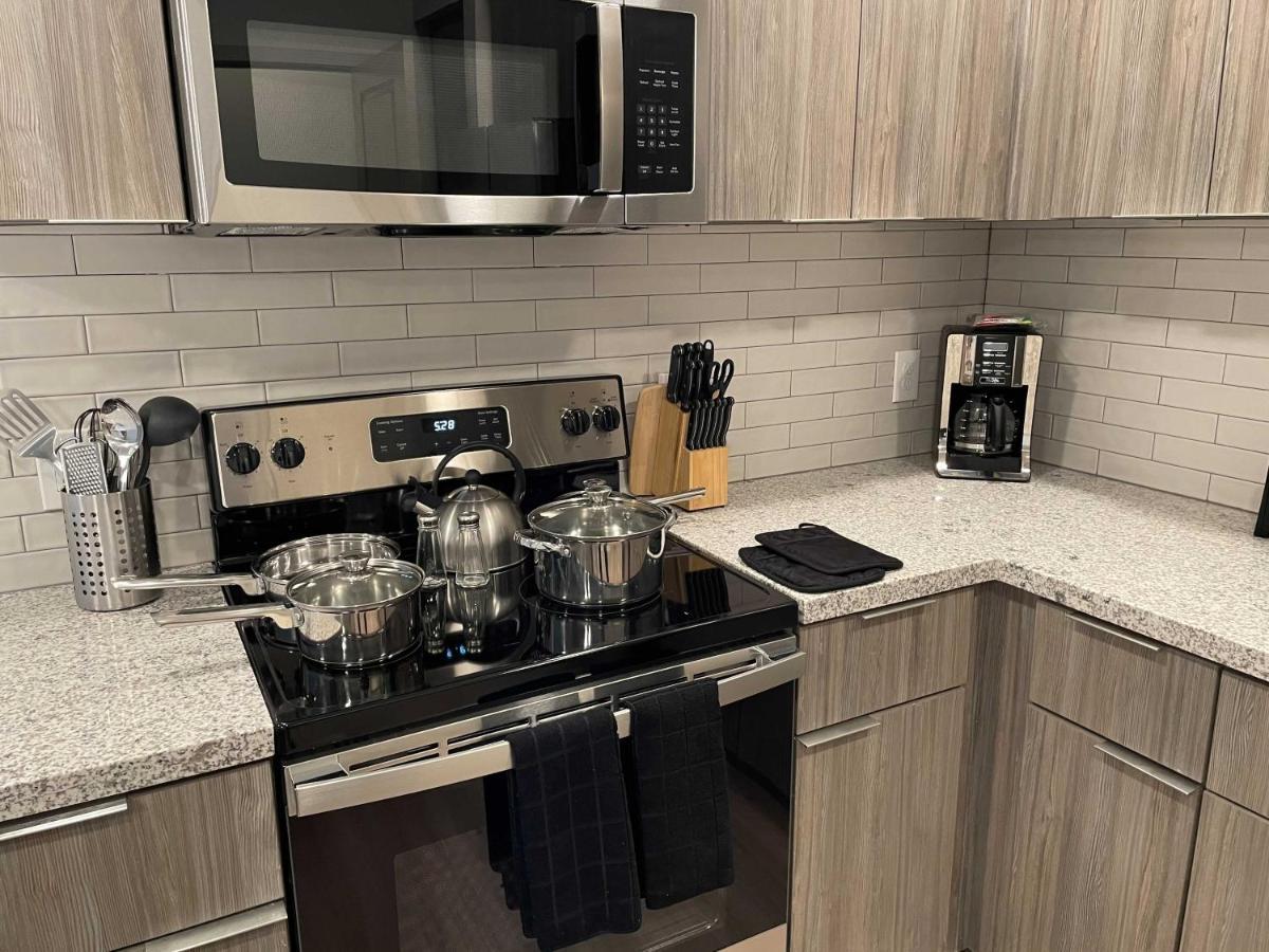 Stay Gia New Modern 1 Bedroom Apartment With Swimming Pool & Gym At Grayson Place Гудиер Экстерьер фото