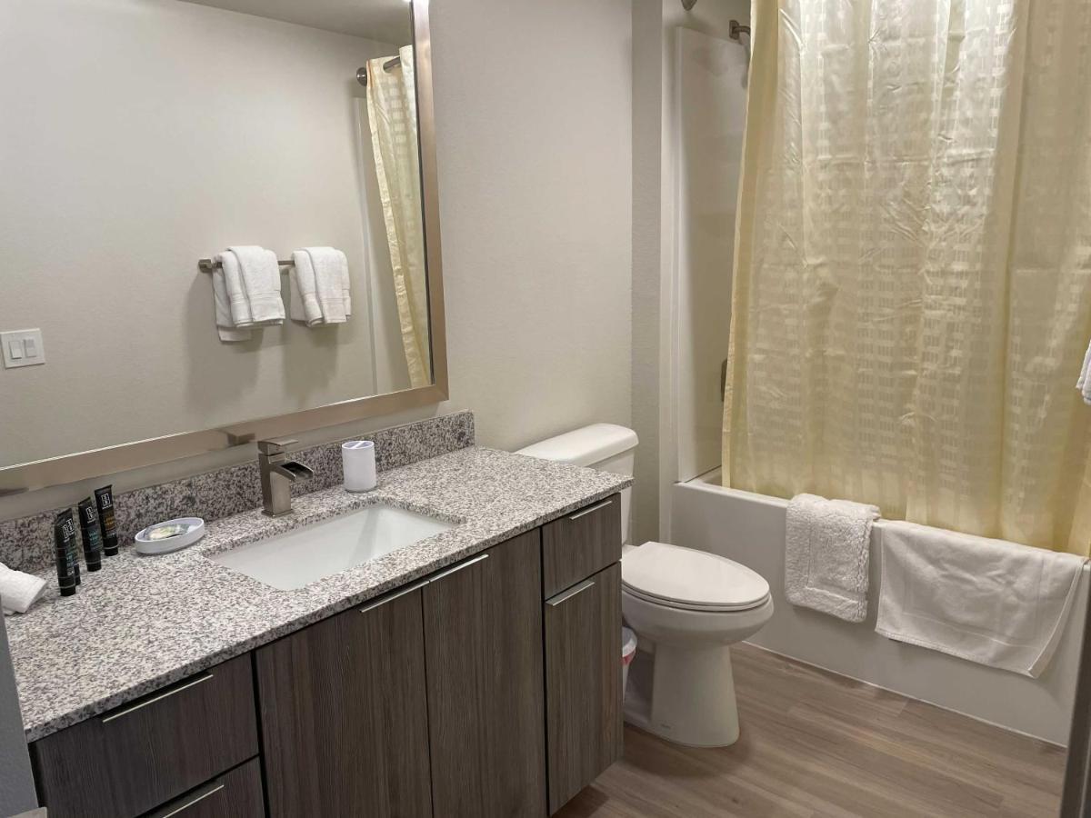 Stay Gia New Modern 1 Bedroom Apartment With Swimming Pool & Gym At Grayson Place Гудиер Экстерьер фото